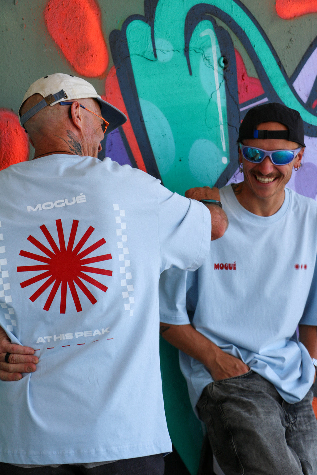 T-shirt blue sky - At his peak